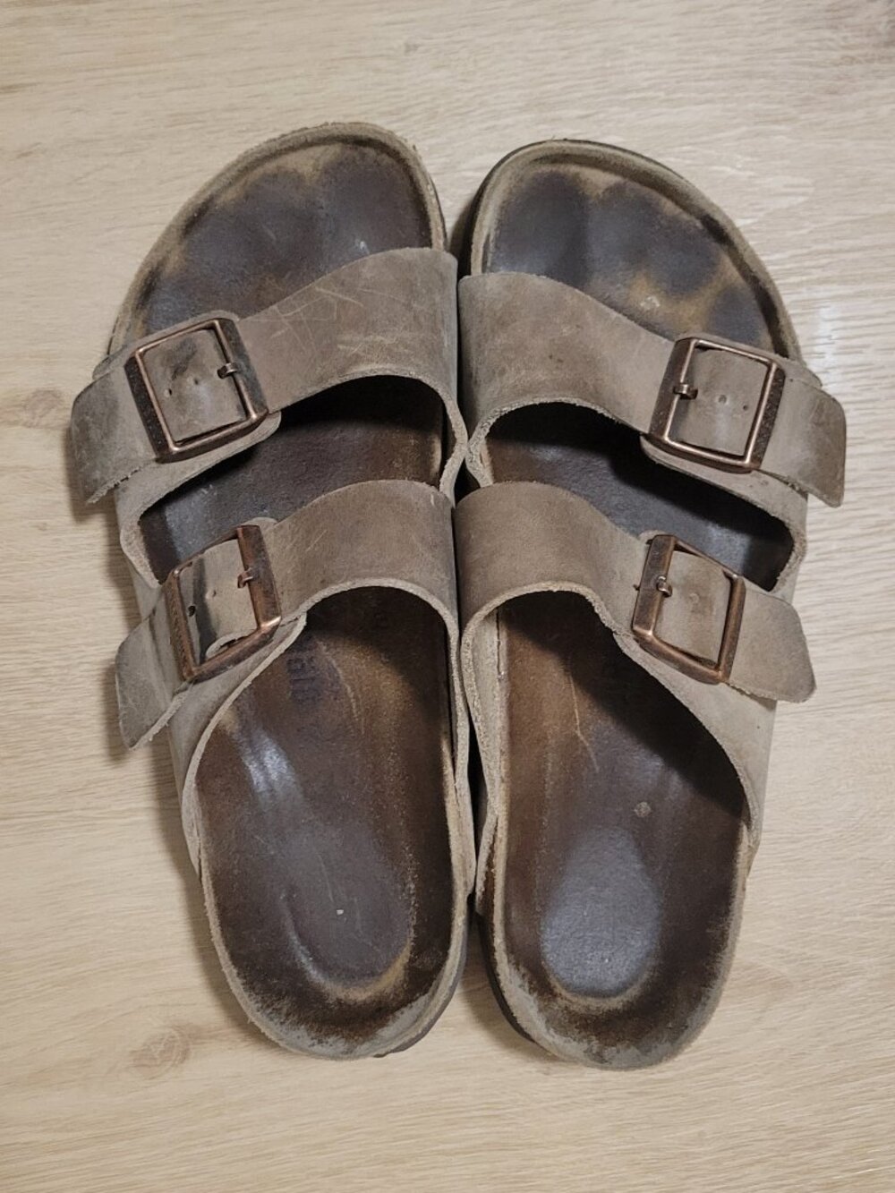 Birkenstock Arizona Suede Leather Sandals – Taupe (As-Is)